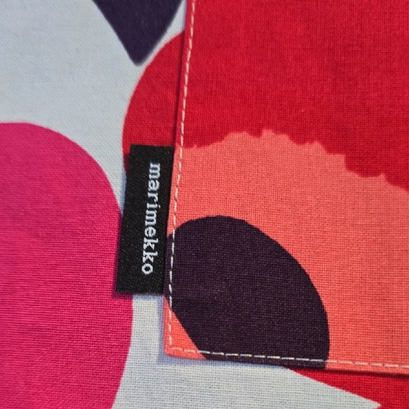 Marimekko Pieni Unikko Pink And Red Floral Apron. - Picture 2 of 10